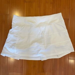 Lululemon Pace Rival Mid Rise Skirt - size 8 Tall!